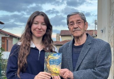 SALİHLİ’DE EDEBİYAT KÖPRÜSÜ:DEDE VE TORUN AYNI KİTAPTA BULUŞTU