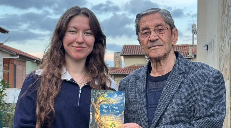 SALİHLİ’DE EDEBİYAT KÖPRÜSÜ:DEDE VE TORUN AYNI KİTAPTA BULUŞTU