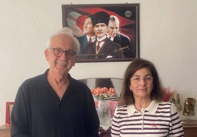 ‘’Şubemizin İlk Başkanı ve Kurucu Üyemiz, Ünlü Oyuncu Bergüzar Korel’in Babaannesi Mücella (Korel) Tusder’dir.”